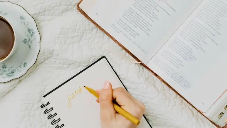 how to build self discipline daily with morning planning routine