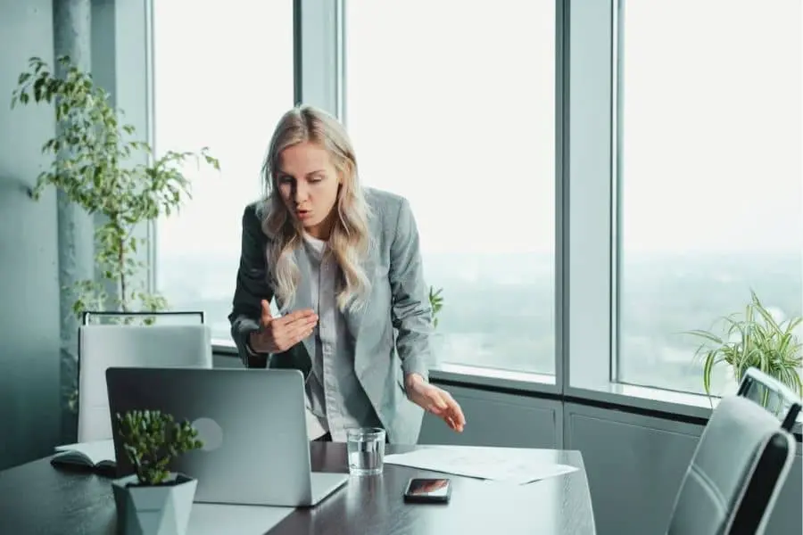 practicing to improve presentation skills at work confidently 